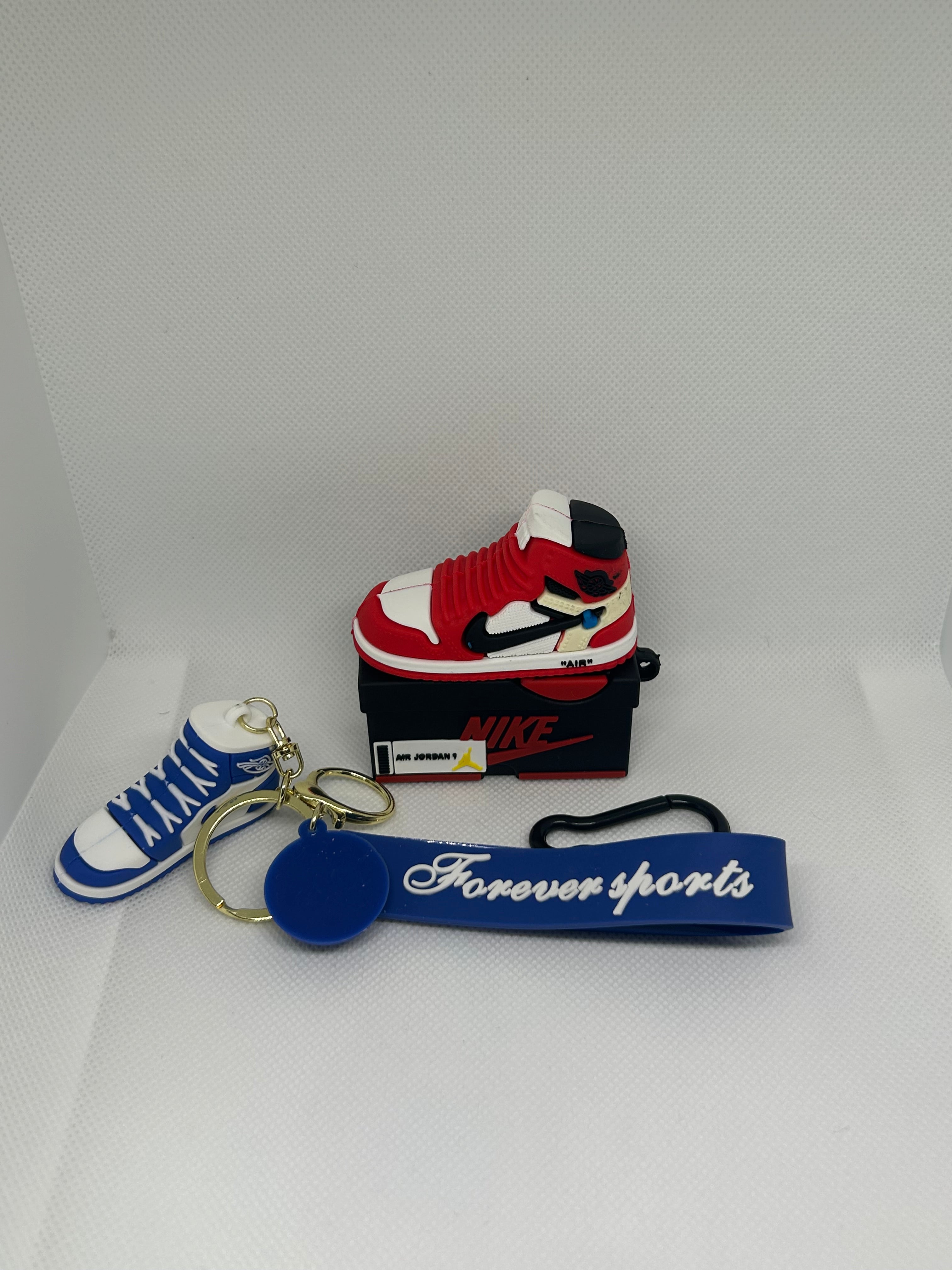 Husă AirPods cu design Air Jordan 1 + breloc sneaker