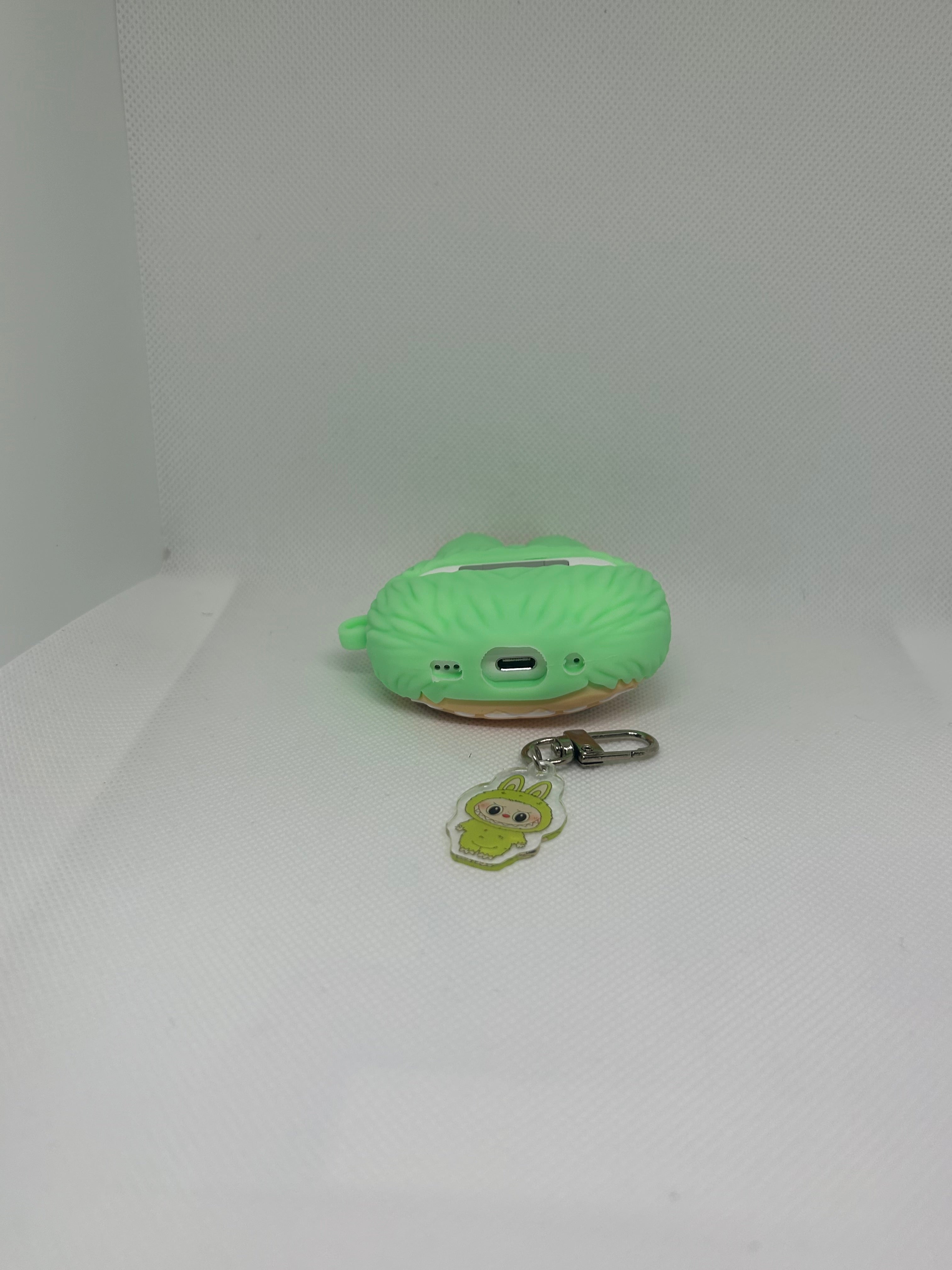 Husă AirPods cu design Labubu + breloc Labubu